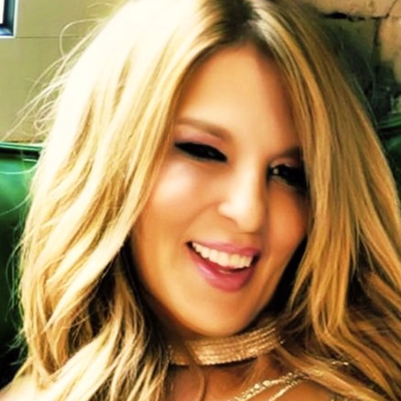 Meet your Posher, Jen - Picture 1 of 1